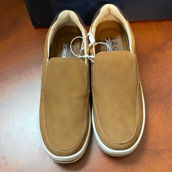 (CLEAR OUT PRICE!!!)IZOD Men's Barlow Casual Slip On Memory Foam Shoes ~ Brown - Picture 2 of 7